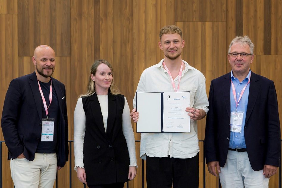 Otto-Westphal-Promotionspreis: v.l.: Prof. Dr. Tobias Bopp (Laudator), Katarina Hrastovic (Biotest AG), <br>Dr. Timo Rückert (Preisträger), Prof. Dr. Reinhold Förster (Präsident DGfI)<br> Bildnachweis: ®PhilippeGroslier